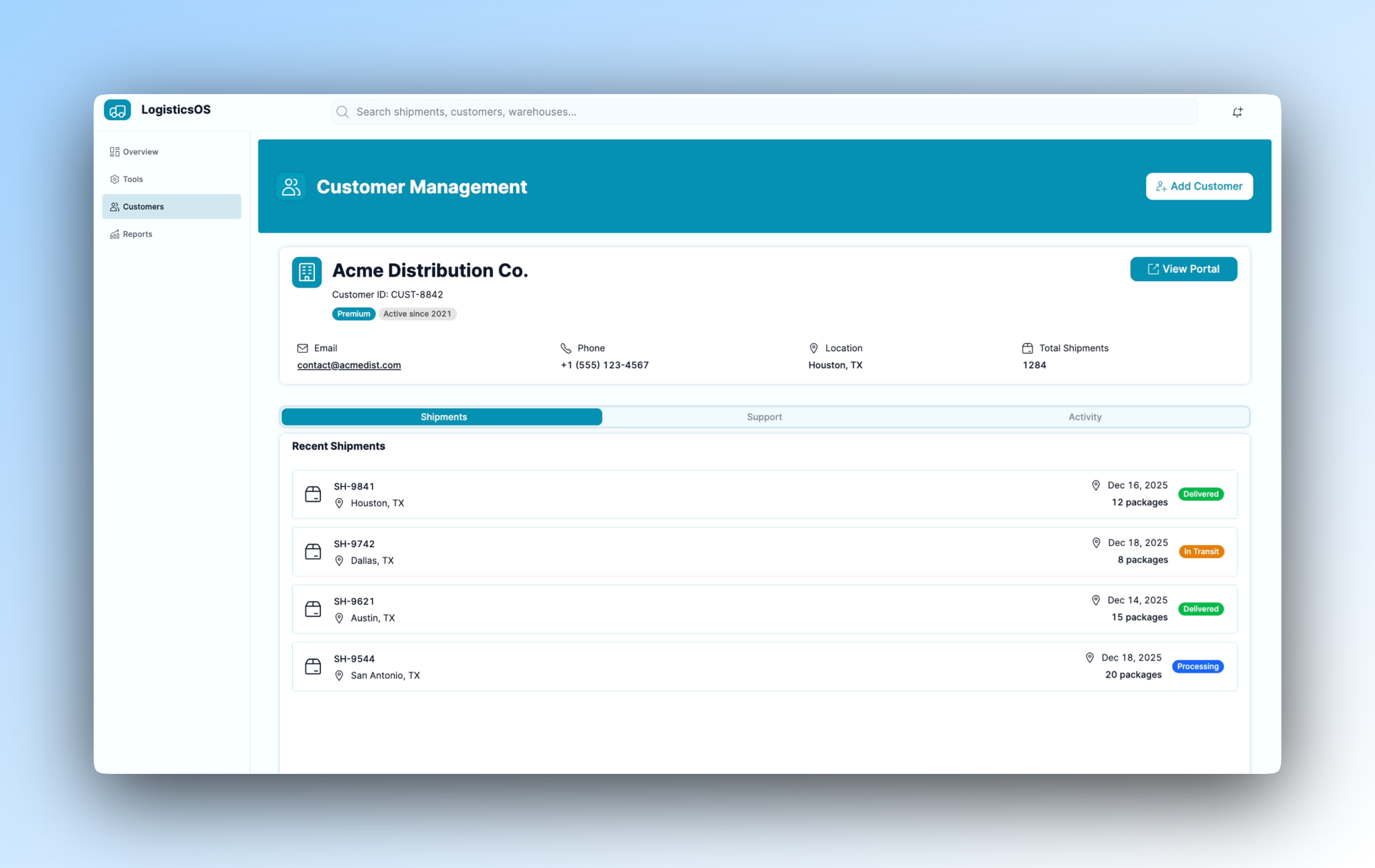 Customer management dashboard in Retool Logistics Template